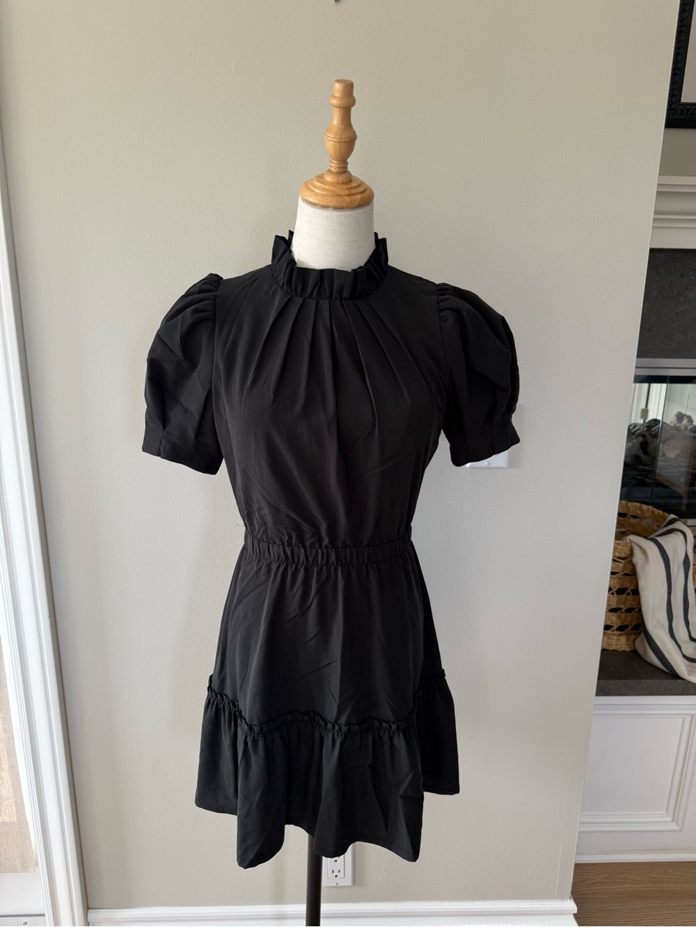 Alice + Olivia Black Ruffle Neck Puff-Sleeve Mini Dress